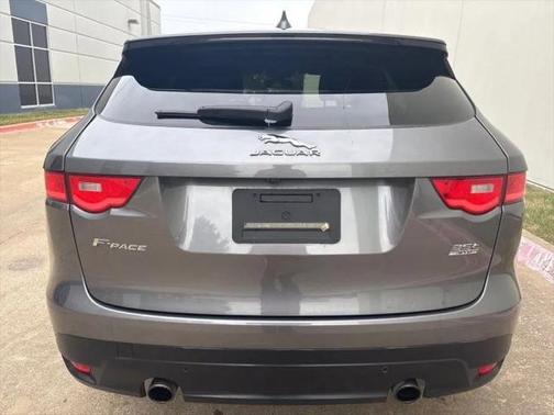 2017 Jaguar F-PACE 35t Prestige