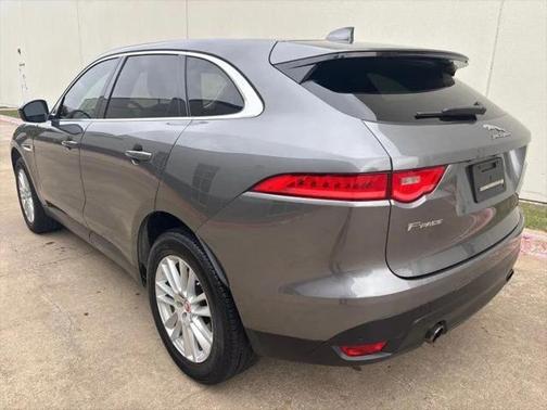 2017 Jaguar F-PACE 35t Prestige