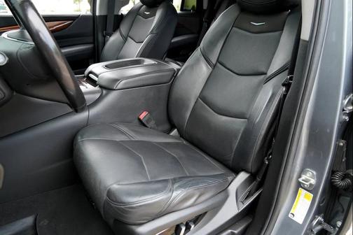2019 Cadillac Escalade Premium Luxury