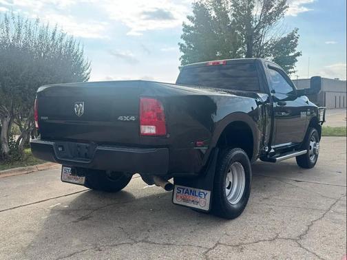 2017 RAM 3500 Tradesman Regular Cab 4x4 8' Box