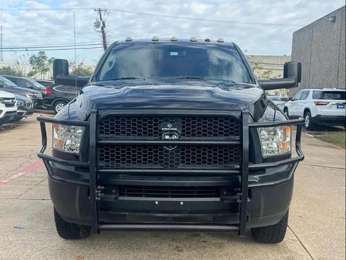 2017 RAM 3500 Tradesman Regular Cab 4x4 8' Box