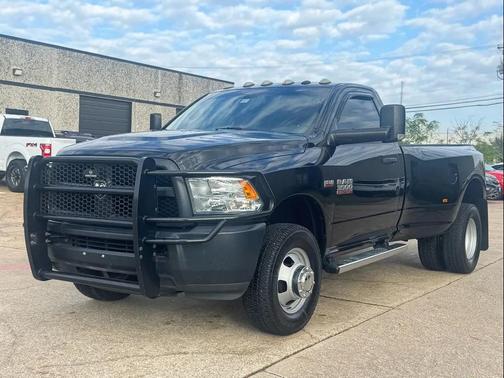 2017 RAM 3500 Tradesman Regular Cab 4x4 8' Box