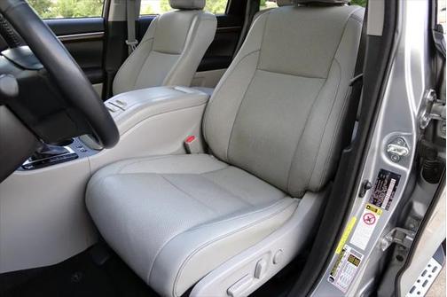 2015 Toyota Highlander Limited Platinum