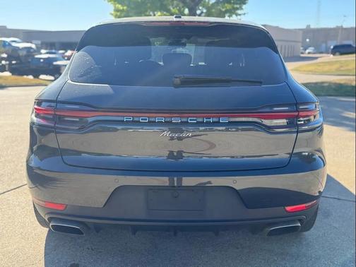 2020 Porsche Macan 