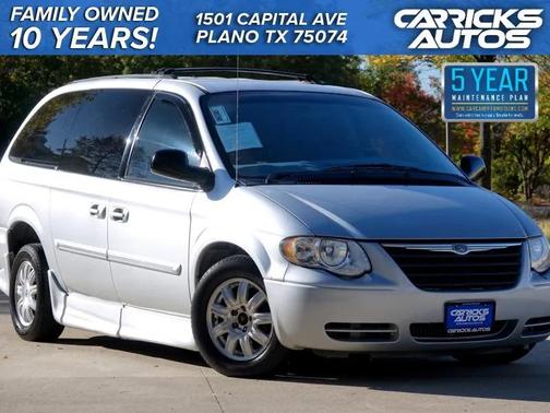 2006 Chrysler Town & Country Touring