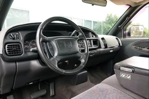 2002 Dodge Ram 2500 SLT