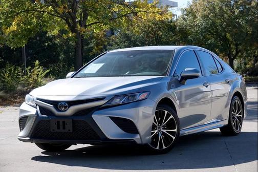 2020 Toyota Camry 