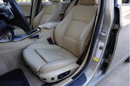 2008 BMW 328 328i