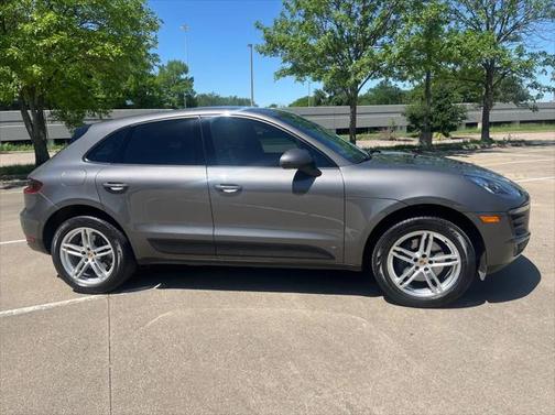 2018 Porsche Macan Base