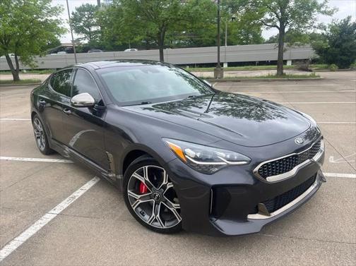 2019 Kia Stinger GT2