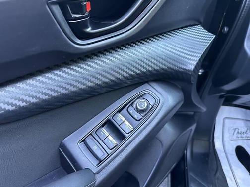 2023 Subaru Ascent Base 8-Passenger