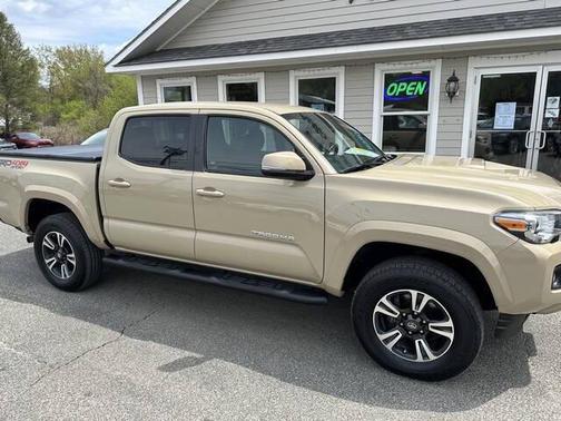 Quicksand 2018 Toyota Tacoma TRD Sport