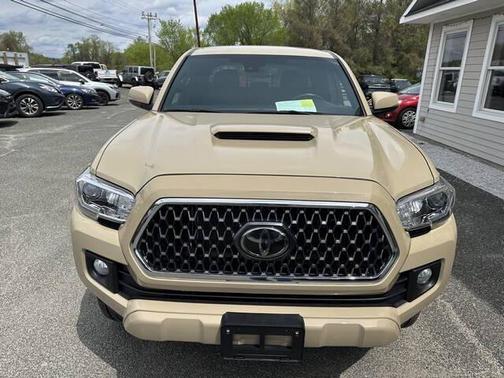 Quicksand 2018 Toyota Tacoma TRD Sport