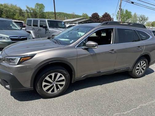 BR 2022 Subaru Outback Premium