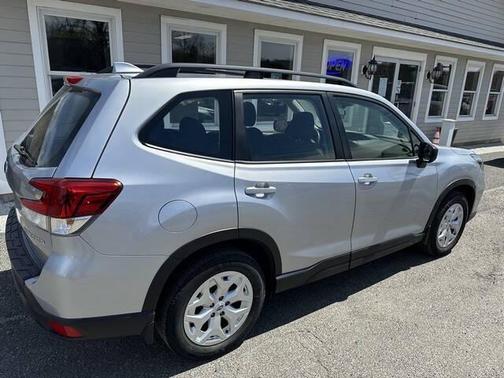 2019 Subaru Forester Base