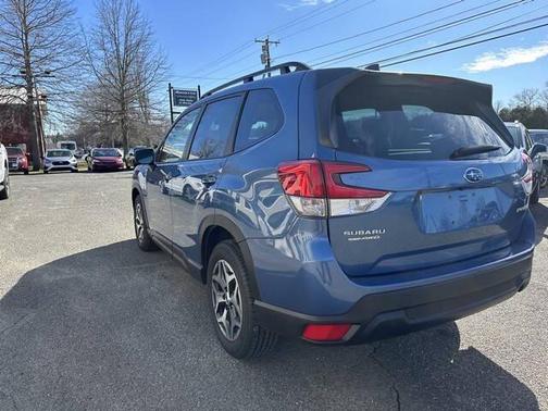 2024 Subaru Forester Premium