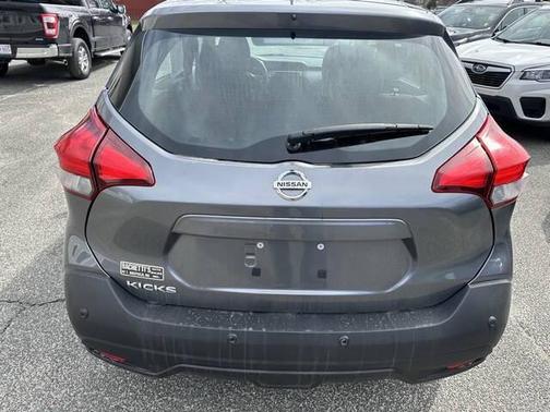 Gun Metallic 2020 Nissan Kicks S