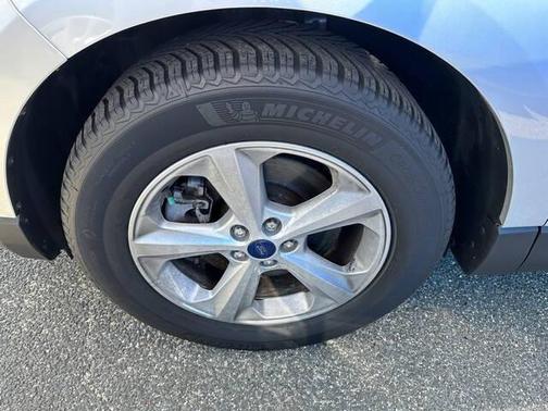 2018 Ford Edge SE