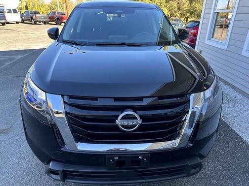 2024 Nissan Pathfinder S 4WD