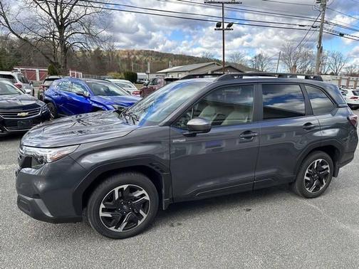 2025 Subaru Forester Hybrid Premium