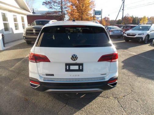 WH 2023 Volkswagen Taos 1.5T SE