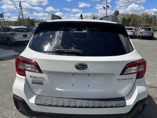 WH 2018 Subaru Outback 2.5i Limited
