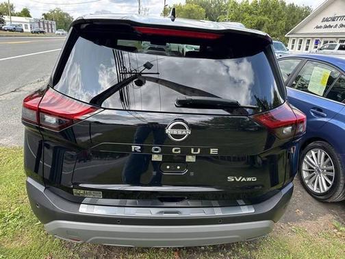 2022 Nissan Rogue SV