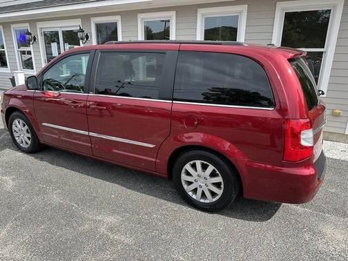 2014 Chrysler Town & Country Touring