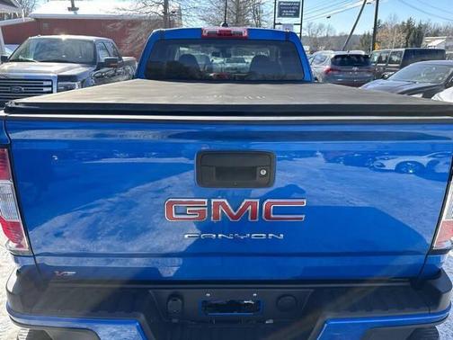 2022 GMC Canyon Elevation Standard