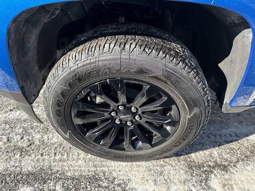 2022 GMC Canyon Elevation Standard