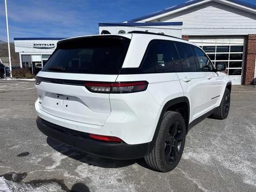 2023 Jeep Grand Cherokee Altitude 4x4