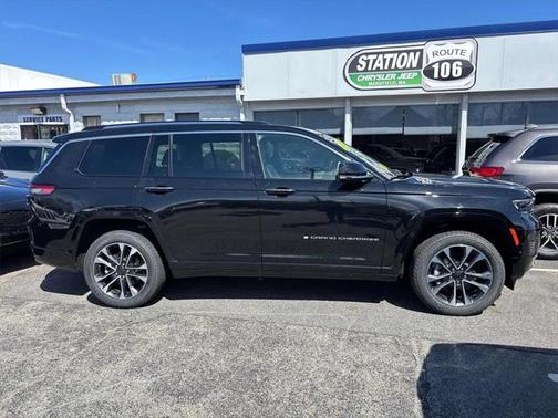 2022 Jeep Grand Cherokee L Overland 4x4