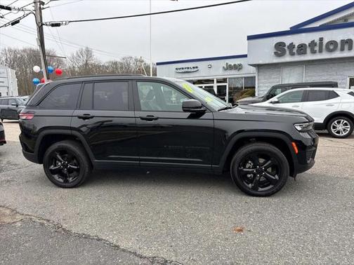 2024 Jeep Grand Cherokee Altitude X