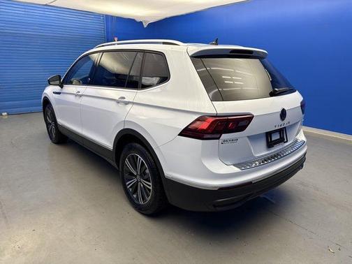 2024 Volkswagen Tiguan 2.0T Wolfsburg Edition