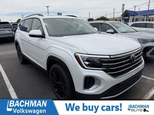 Opal White Pearl 2026 Volkswagen Atlas 2.0T SE W/TECHNOLOGY