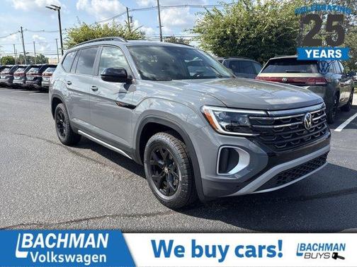 2025 Volkswagen Atlas 2.0T Peak Edition