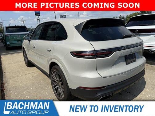 2021 Porsche Cayenne Base