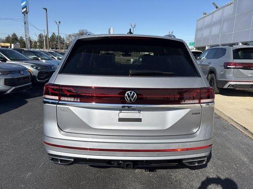 2026 Volkswagen Atlas 2.0T SEL Premium R-Line