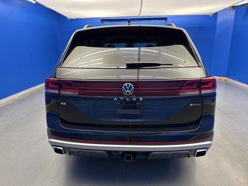 2025 Volkswagen Atlas 2.0T Peak Edition