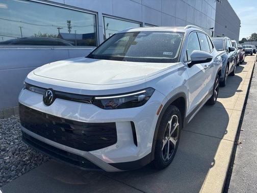 2025 Volkswagen Tiguan 2.0T SE