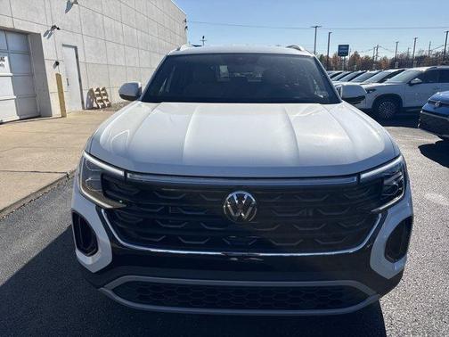 2026 Volkswagen Atlas Cross Sport 2.0T SE