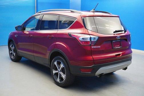 Photo 5 of 31 of 2018 Ford Escape SEL