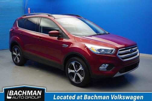 Photo 1 of 31 of 2018 Ford Escape SEL