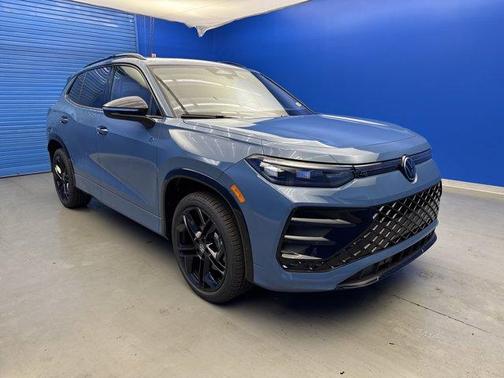 2025 Volkswagen Tiguan 2.0T SE R-Line Black