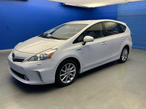 2013 Toyota Prius v Five