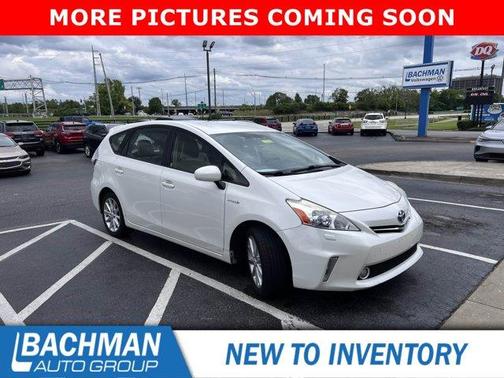 2013 Toyota Prius v Five