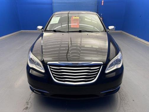 Brilliant Black Crystal Pearl 2011 Chrysler 200 Limited