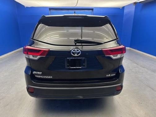 2017 Toyota Highlander LE