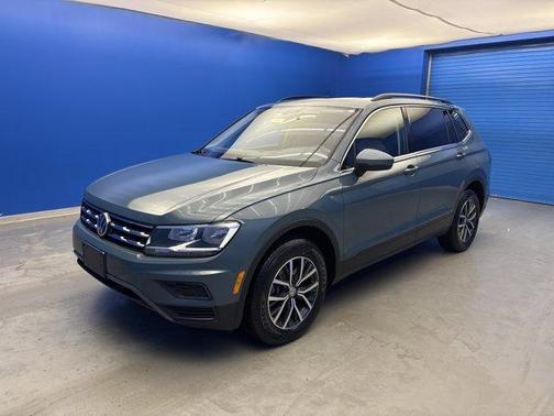 Stone Blue 2019 Volkswagen Tiguan 2.0T SE