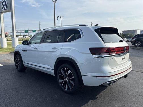 2025 Volkswagen Atlas 2.0T SEL Premium R-Line